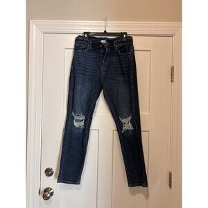 Kancan Dark Wash Tapered Jeans With Distressed Knees Size  11 / 29 Mid Rise
